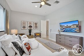 8-BR with Pool & Mini-golf & Soccer