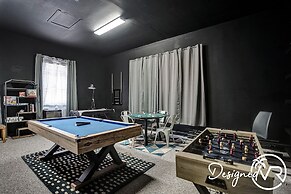 8-BR with Pool & Mini-golf & Soccer