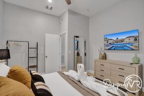 8-BR with Pool & Mini-golf & Soccer