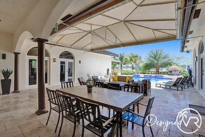 8-BR with Pool & Mini-golf & Soccer