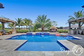 8-BR with Pool & Mini-golf & Soccer