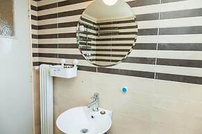 Bright apt w lovely view in Lycabettus