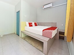 OYO 90566 Homestay Tg Gemok