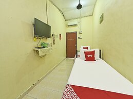 OYO 90566 Homestay Tg Gemok