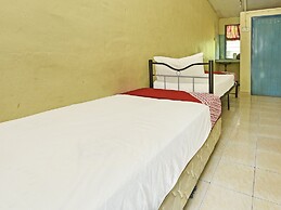 OYO 90566 Homestay Tg Gemok