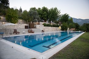 Trinitys Forest Bungalows