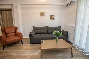 Raise Kifisias Serviced Apartments