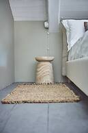 AQVAE Unconventional Country House