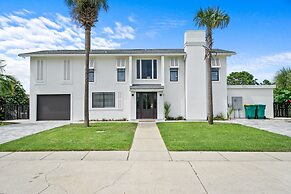 Destin Beach House - Happy Harbor House