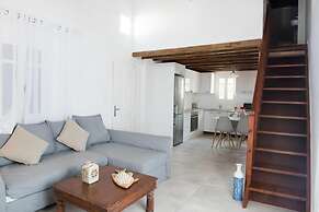 Glamorous 2BR Villa in Ornos w Sea View