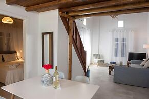 Glamorous 2BR Villa in Ornos w Sea View