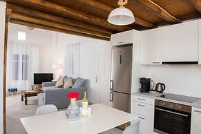 Glamorous 2BR Villa in Ornos w Sea View