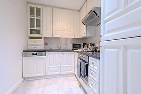 Somerset Court Apartments