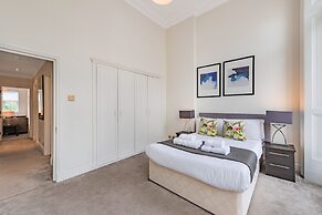 Somerset Court Apartments