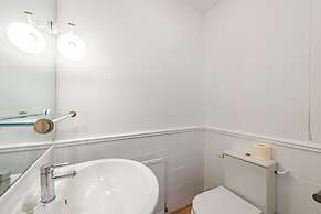 Somerset Court Apartments