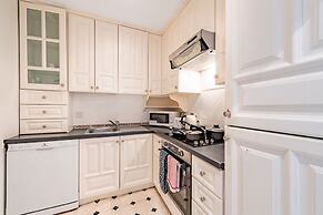 Somerset Court Apartments