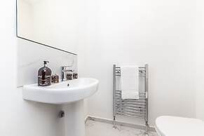 Somerset Court Apartments