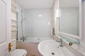 Somerset Court Apartments