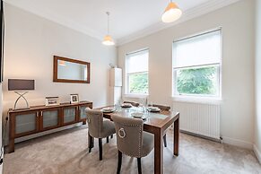 Somerset Court Apartments