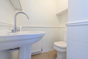 Somerset Court Apartments