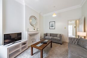 Somerset Court Apartments