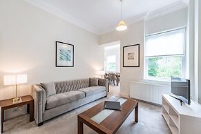 Somerset Court Apartments