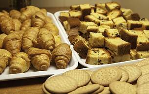 PENELOPE BEACH HOTEL APTS