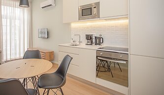 Liiiving - Sweet Sunlight Apartment