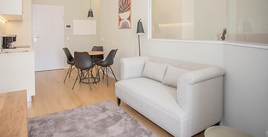 Liiiving - Sweet Sunlight Apartment