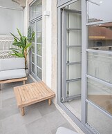 Liiiving - Sweet Sunlight Apartment