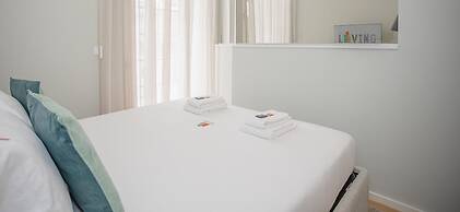 Liiiving - Sweet Sunlight Apartment