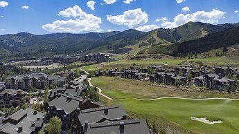 Fairway Springs by Luxury Mountain Desti