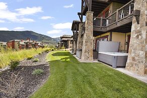 Fairway Springs by Luxury Mountain Desti