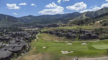 Fairway Springs by Luxury Mountain Desti