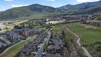 Fairway Springs by Luxury Mountain Desti