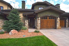 Fairway Springs by Luxury Mountain Desti