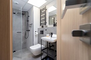 Studio Apartments Cracow by Renters