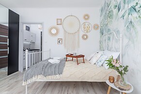 Studio Cracow Mitery by Renters