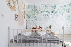 Studio Cracow Mitery by Renters