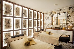 Wine & Books Porto Hotel - Small Luxury Hotels of the World