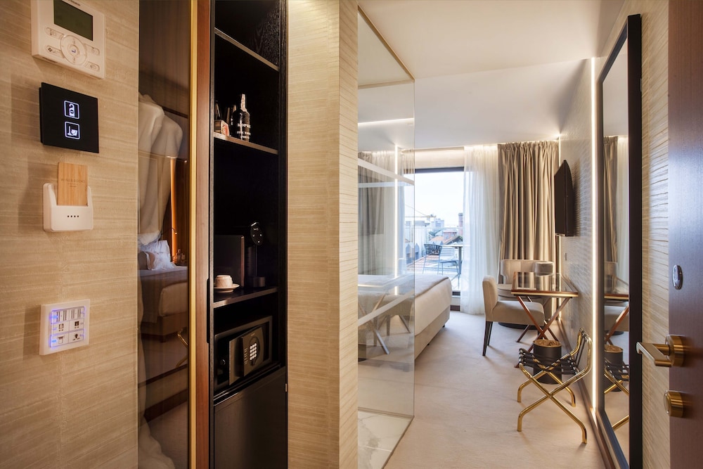 Wine & Books Porto Hotel - Small Luxury Hotels of the World