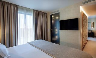 Wine & Books Porto Hotel - Small Luxury Hotels of the World