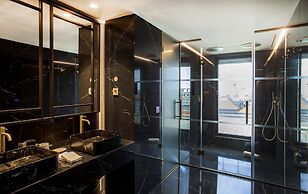 Wine & Books Porto Hotel - Small Luxury Hotels of the World