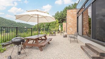 Hongcheon Toliaigeullaemping