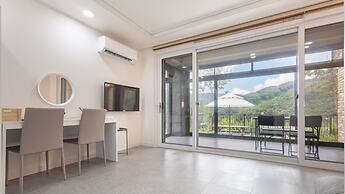 Hongcheon Toliaigeullaemping