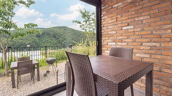 Hongcheon Toliaigeullaemping