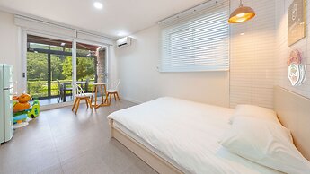 Hongcheon Toliaigeullaemping