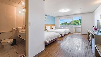 Jeju Honeycrown Hotel