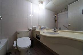 Jeju Honeycrown Hotel