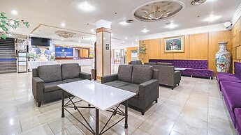 Jeju Honeycrown Hotel